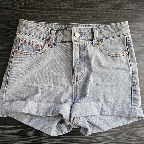 Made in Blue Pants - Trendy Light Blue Denim Jean Shorts